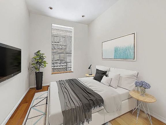 3rd image of 154 W 70th St APT 3H