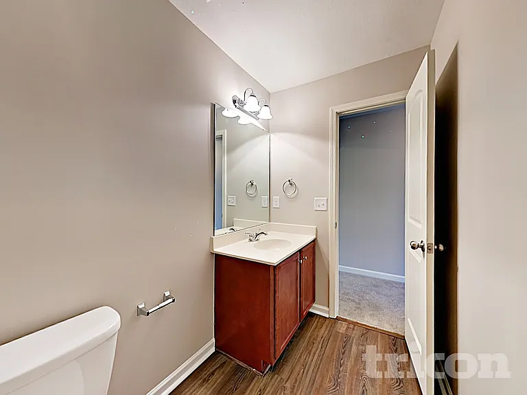 917 Leatherstone Ln — Photo 14