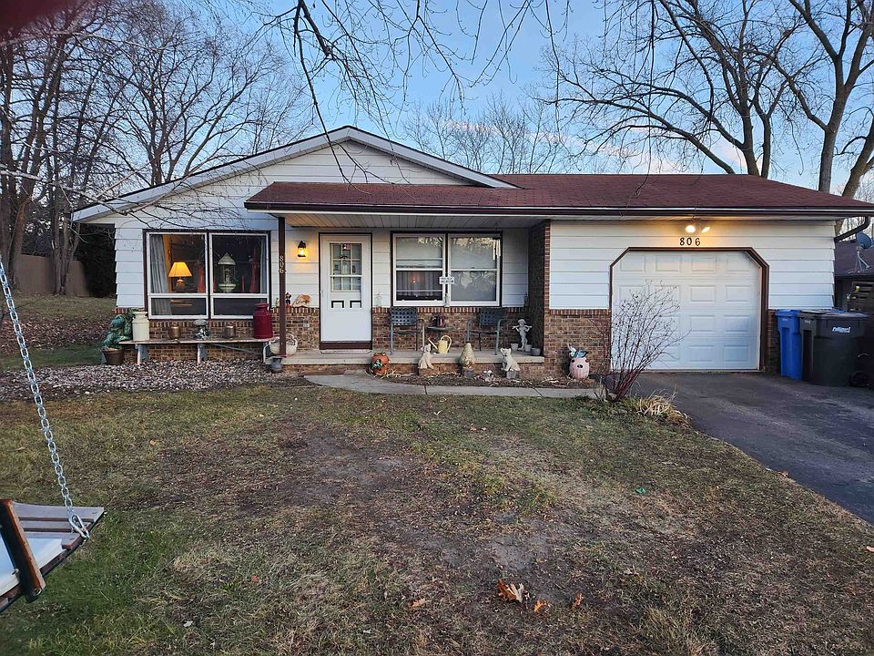 1st image of 806 Dubois Dr