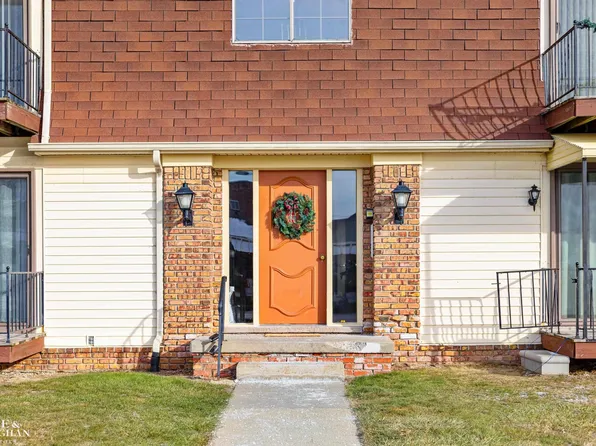 1900 River Rd APT A7, Marysville, MI 48040