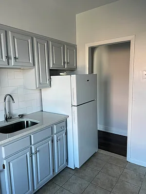 Rented by Ben Bay Realty Co. of Bay Ridge | media 44