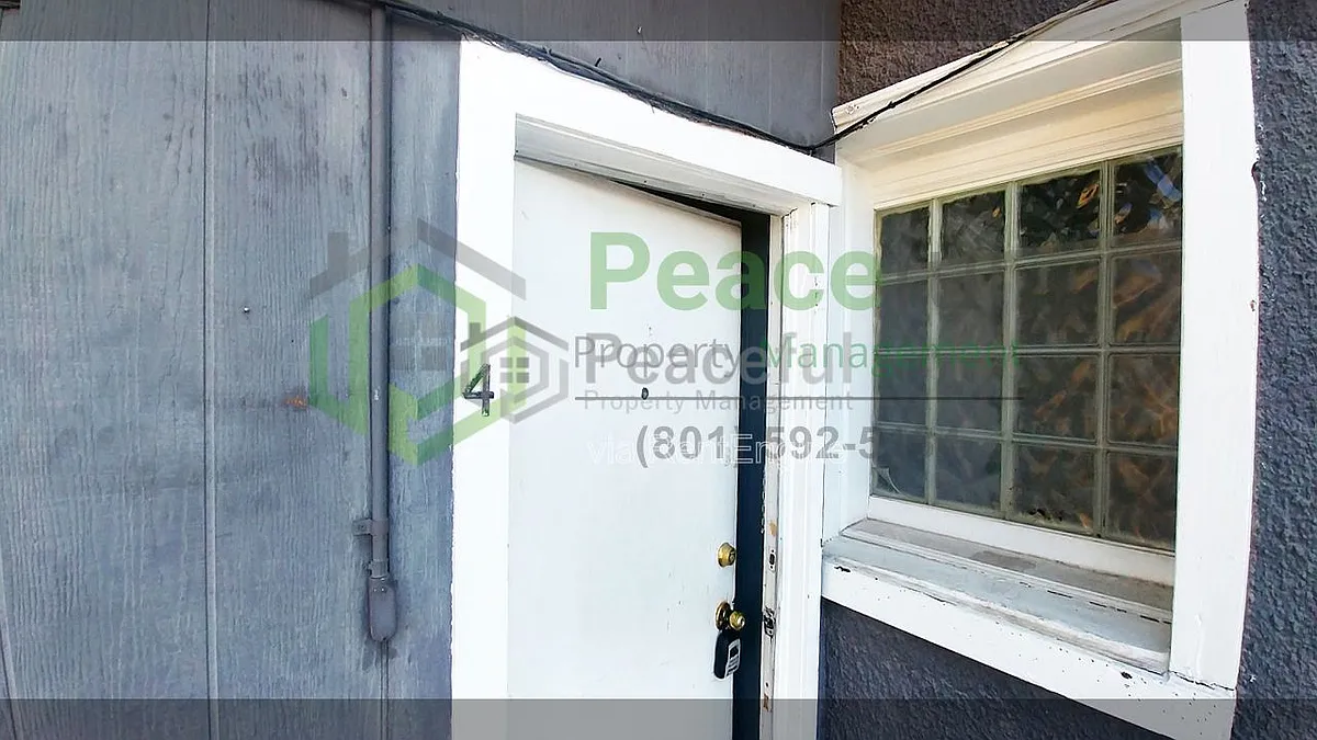 Building Photo - 217 D St E #4