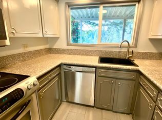 1427 SW 66th Ave, Portland, OR 97225