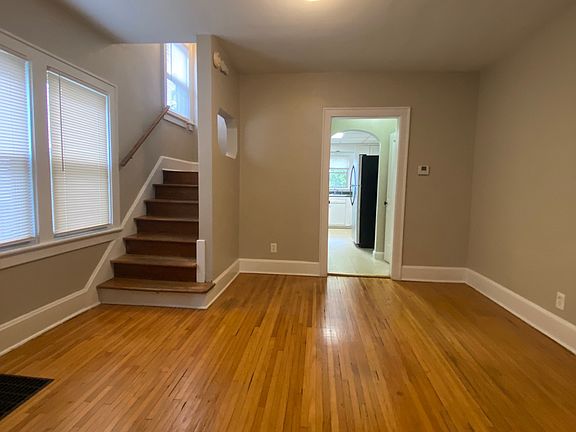 4th image of 1013 Parkway Dr