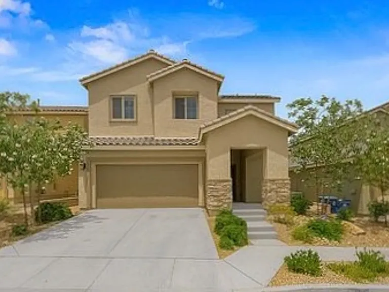 9122 Island Wolf Ave — Photo 3
