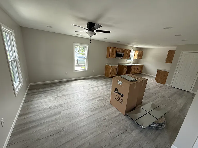252 Front Ave SE #252 — Photo 2