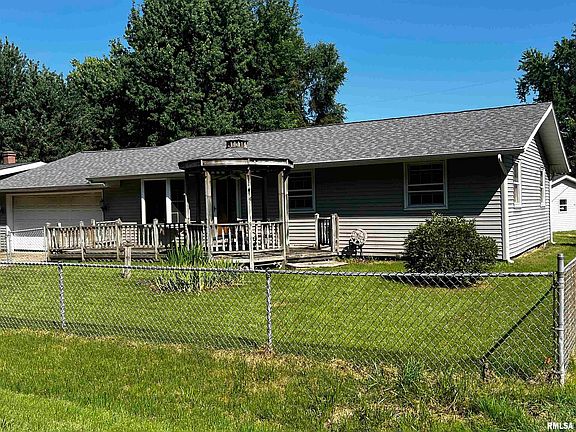 2nd image of 3943 Lakeview Dr