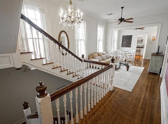 4th image of 4721 Carondelet St