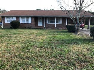 2703 White Chapel Rd, Lively, VA 22507