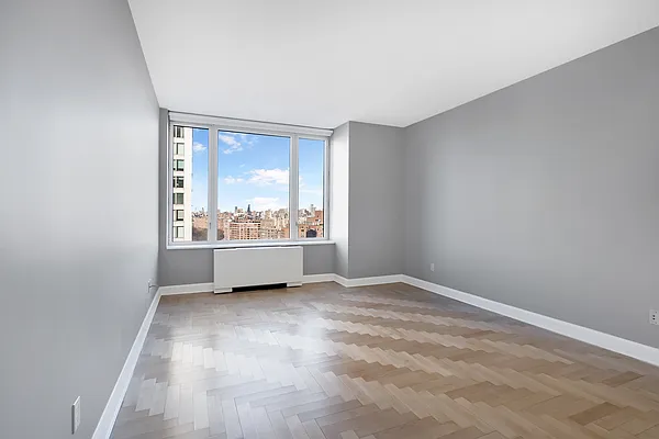 Sold by Manhattan Network Inc. | media 10