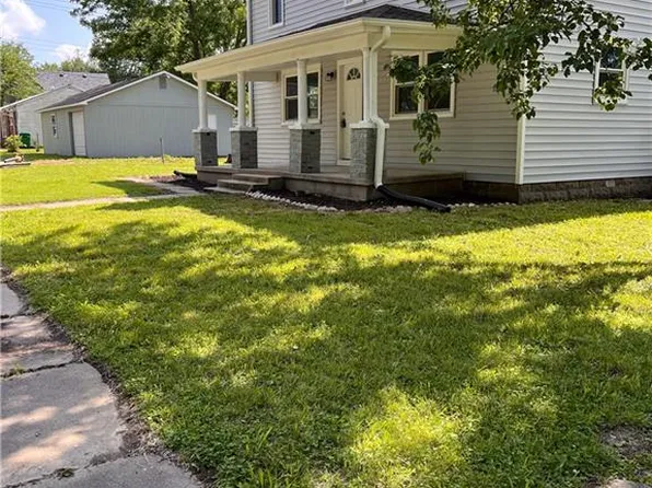 616 N Houston St, Adrian, MO 64720