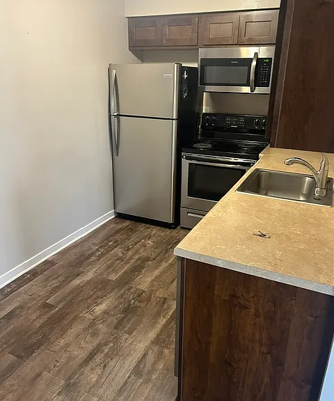 1940 E Donna St #5 — Photo 6