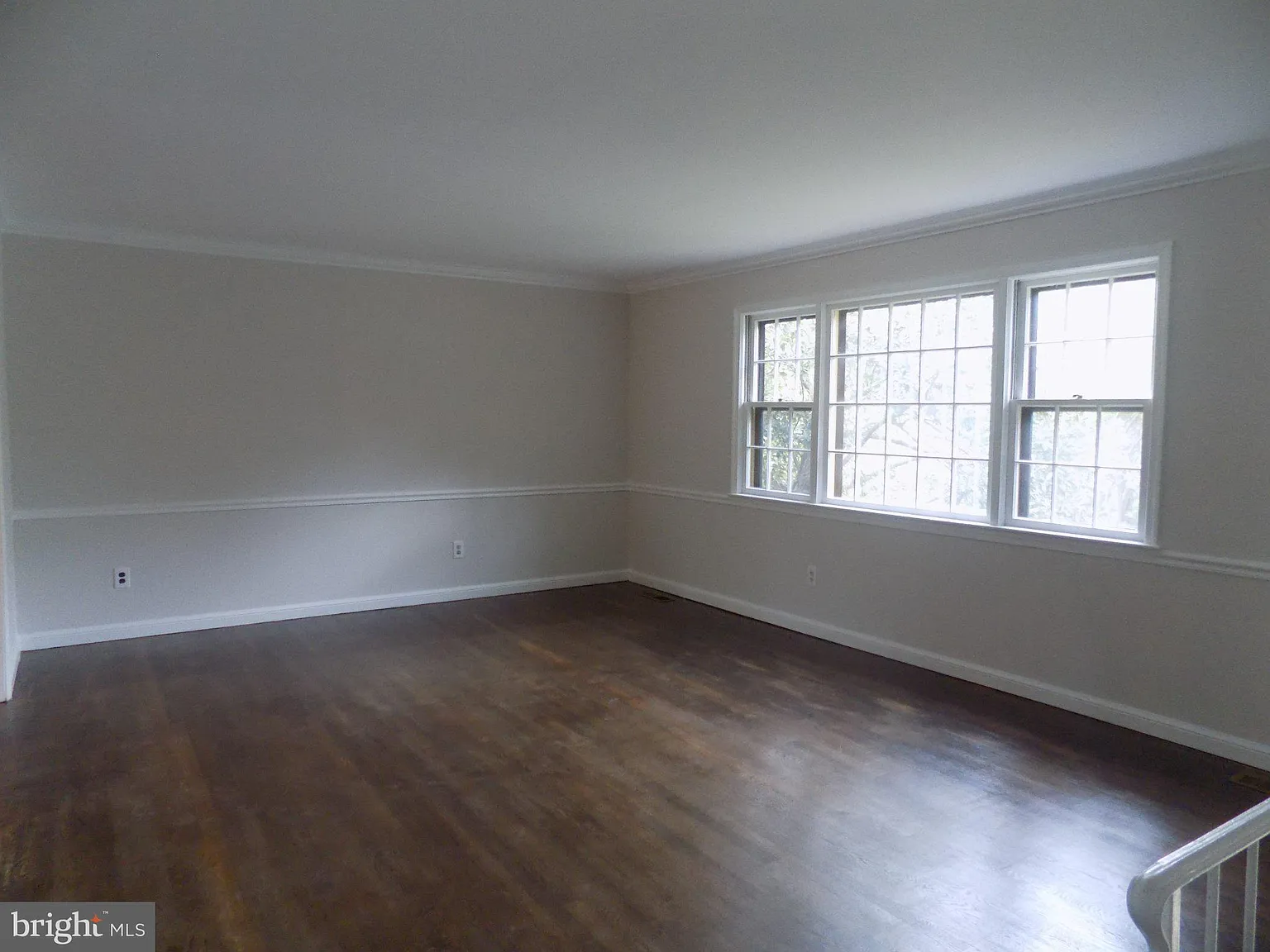 5 bed, 3.0 bath, 2500 sqft, $3,490 — Photo 4