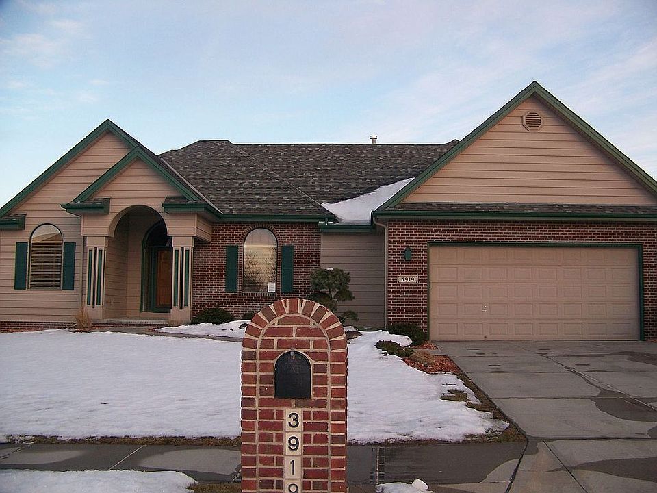 1st image of 3919 N 156th Ave