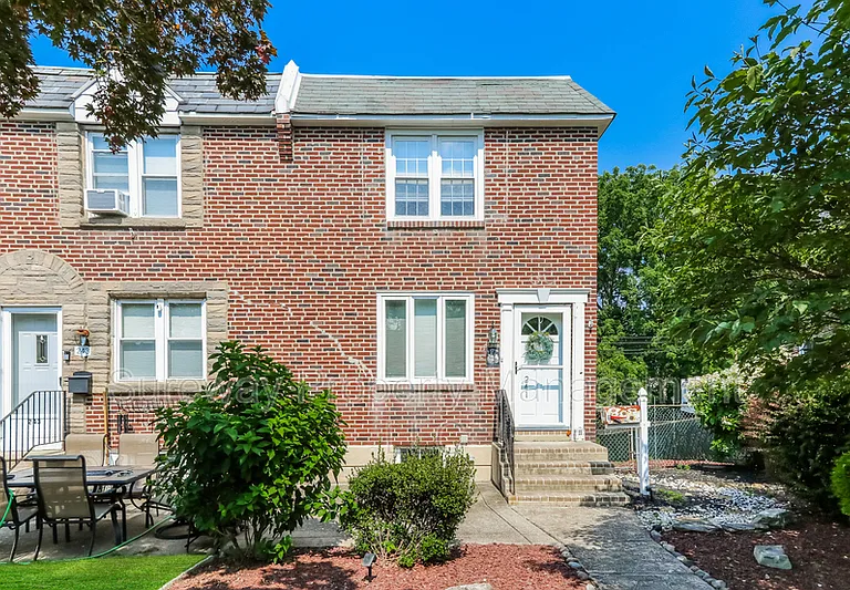 241 Westpark Ln — Photo 1