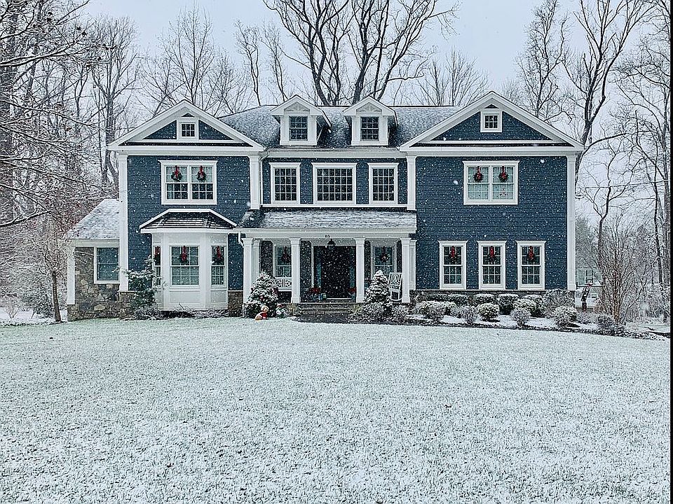 2nd image of 85 Orchard Ln