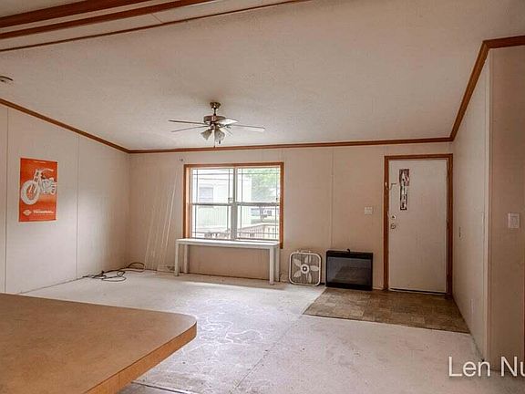 4th image of 5025 Buchanan Ct