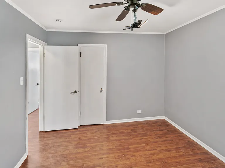 17561 Hillside Ave — Photo 10