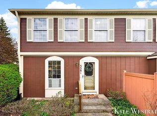 3581 Whispering Brook Ct SE, Kentwood, MI 49508