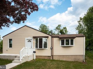 324 E 3rd Ave, Runnemede, NJ 08078