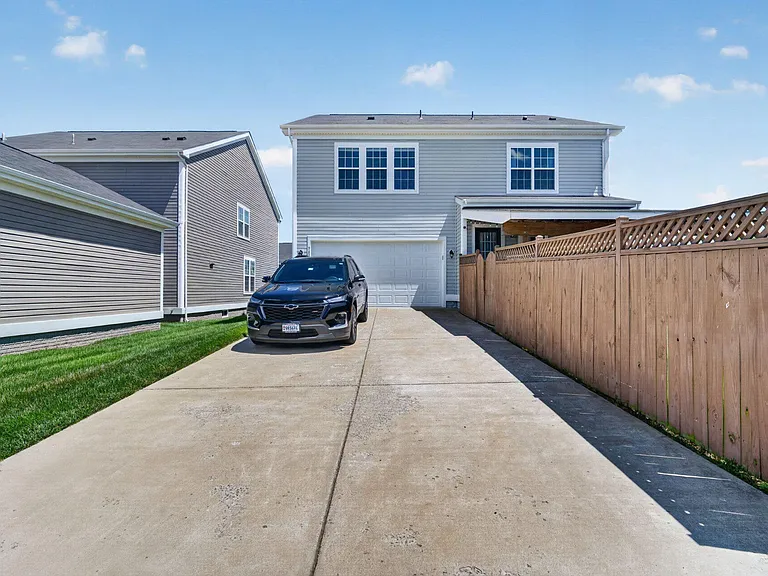 980 Basswood Dr — Photo 59