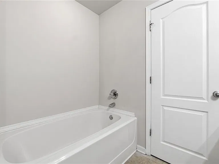 1006 Ivydale Cir — Photo 18