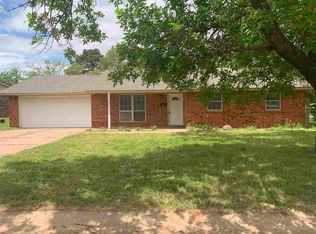3610 McClaflin Dr, Enid, OK 73701