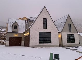 1738 N Foothill Cir, Farmington, UT 84025