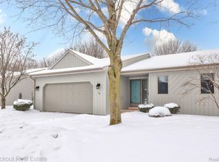 53 Pine Grove Dr, Frankenmuth, MI 48734
