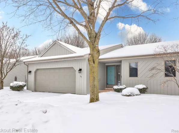 53 Pine Grove Dr, Frankenmuth, MI 48734