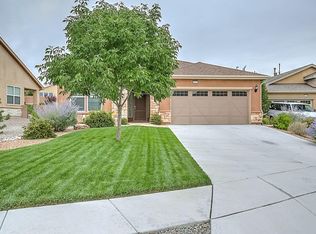 10135 Avenida Vista Sol NW, Albuquerque, NM 87114