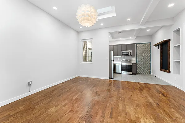 Rented by Compass | media 2