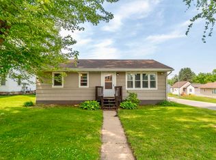 240 N Russell St, Denver, IA 50622