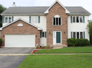 123 N Prospect Ave, Streamwood, IL 60107