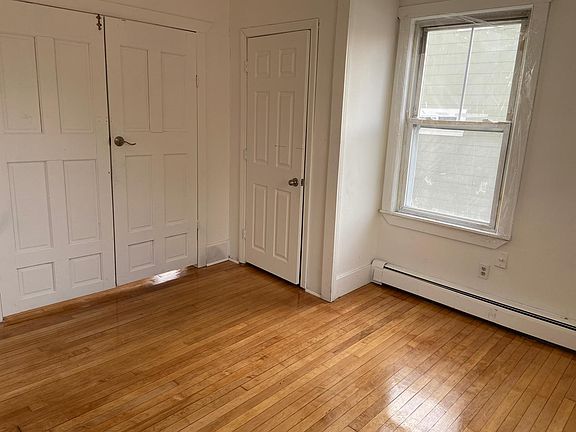 4th image of 43 Ashland St #1