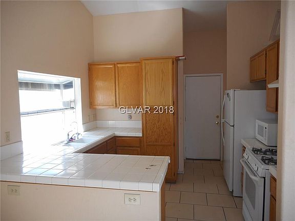 5th image of 4441 Ocean Breeze Ave