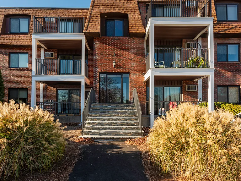 Nahatan Terrace Realty, LLC. — Photo 23