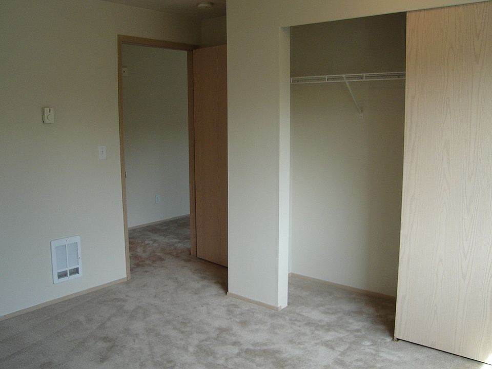1st image of 4720 21st Ave NE APT A115