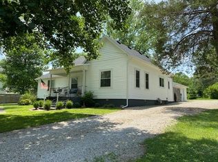 330 W Van Buren Ave, Charleston, IL