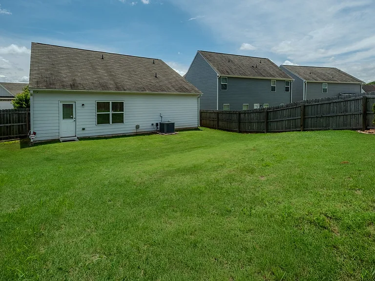 569 Greenlee Rd — Photo 23
