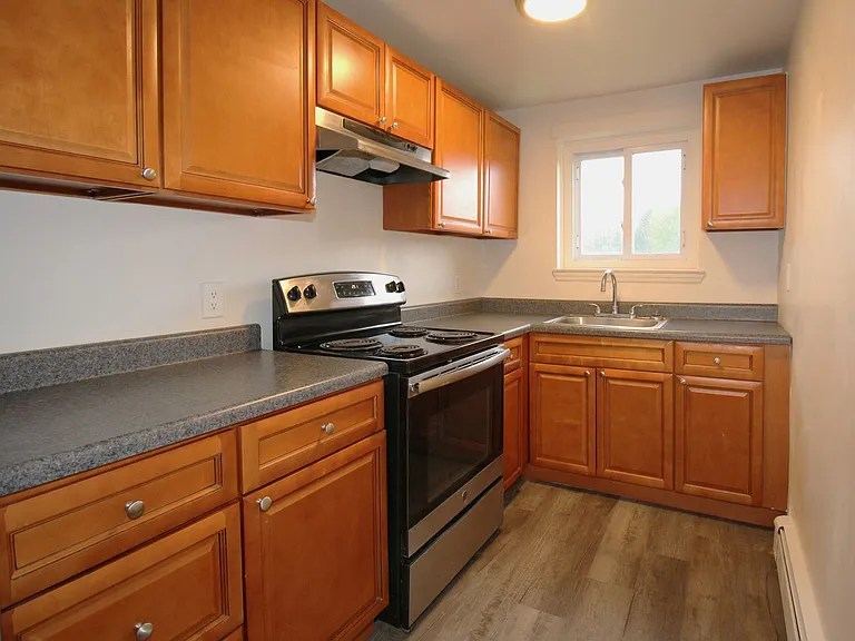 Hopewell Gardens Apartments — Photo 14
