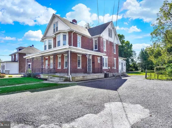 3305 Market St, Camp Hill, PA 17011