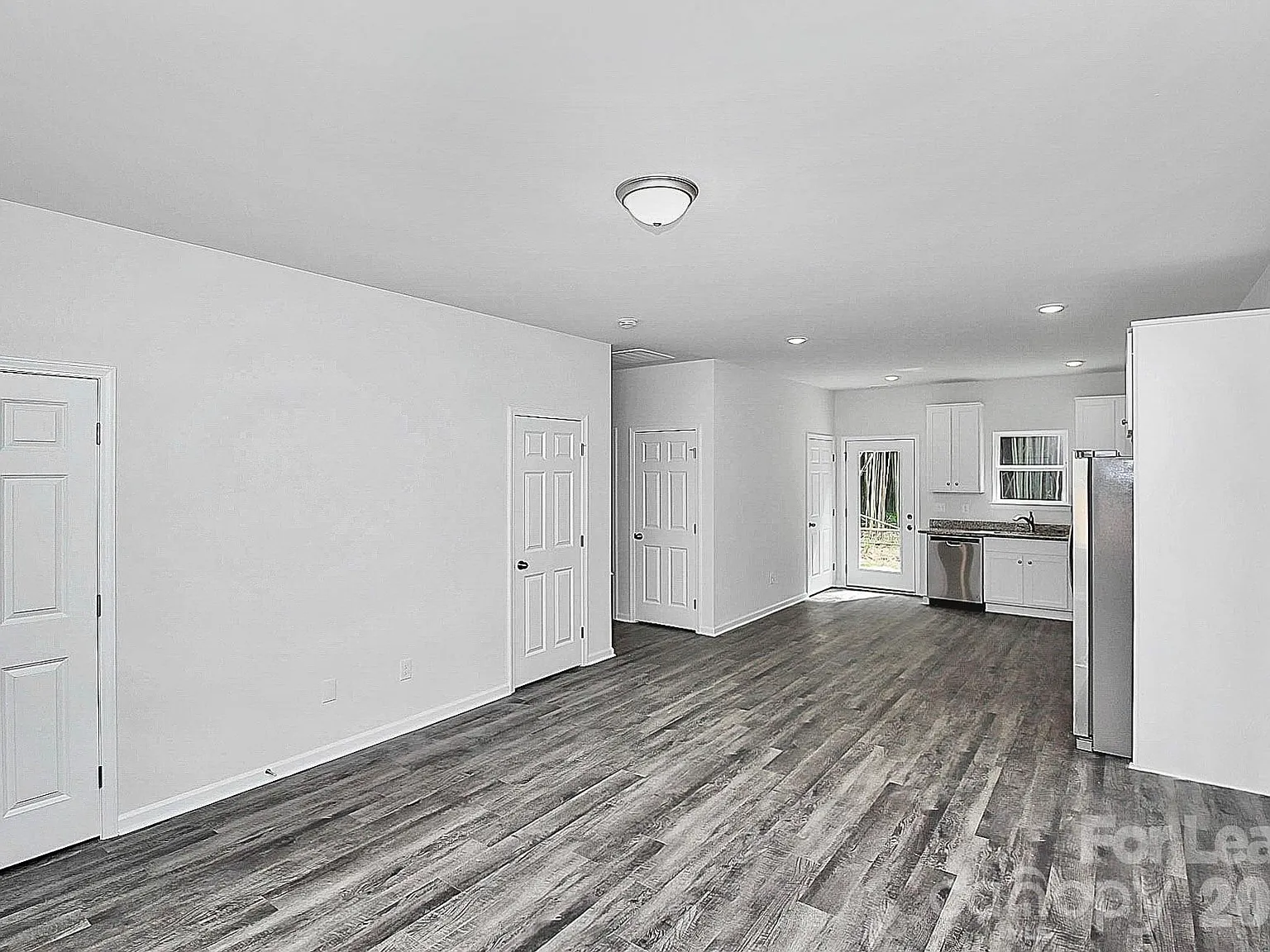 3 bed, 2.0 bath, 1170 sqft, $1,599 — Photo 4