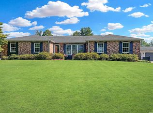 621 Agathon Dr, Evansville, IN 47712