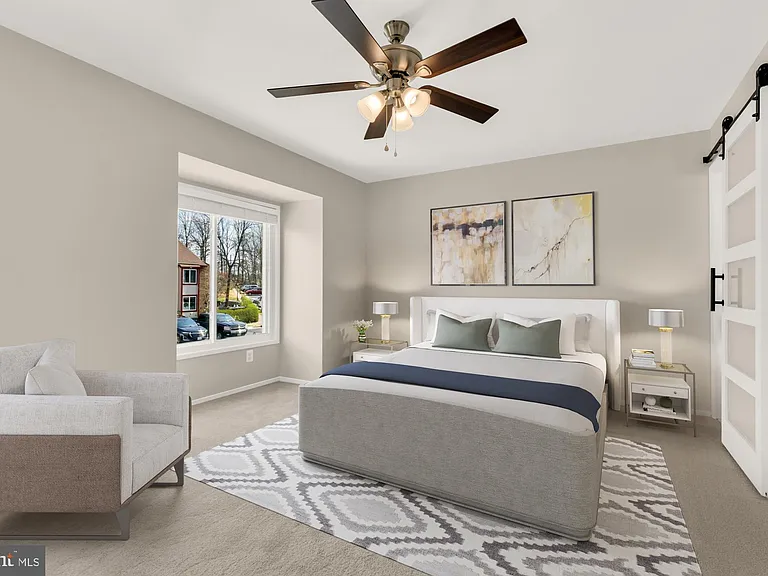 2810 Cambridge Dr — Photo 12