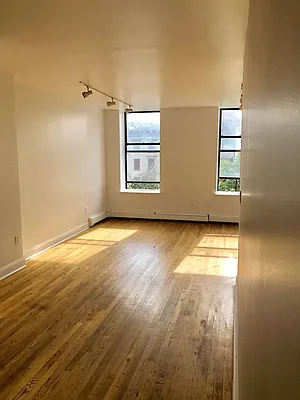 Rented by Blip LLC | media 29