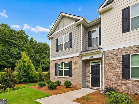 4th image of 608 Gray Branch Ct