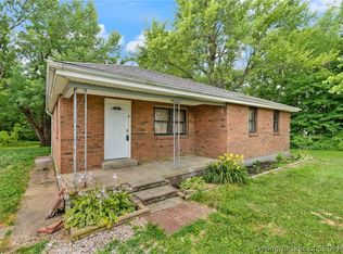 9895 Greenbrier Rd SE, Elizabeth, IN 47117