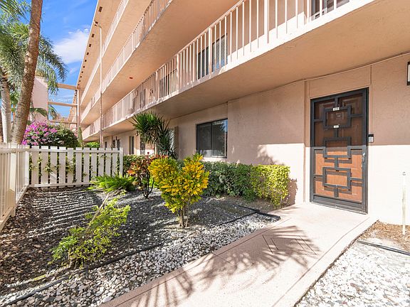 4th image of 7301 Amberly Lane #109