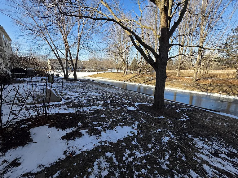 3996AURORA Blackstone Dr — Photo 15